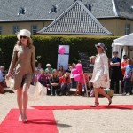 Seidenkleid und Mantel