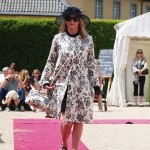 Mantel mit Blumenmuster